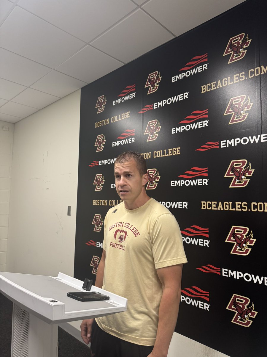 OC Will Lawling on Dylan Lonergan’s attention to detail:

“Extra preparation. Walking through the script. Taking a look at the previous practices, going against our defense everyday. Coach Lewis [throws] a bunch of looks at us. Going back and watching the tape.”