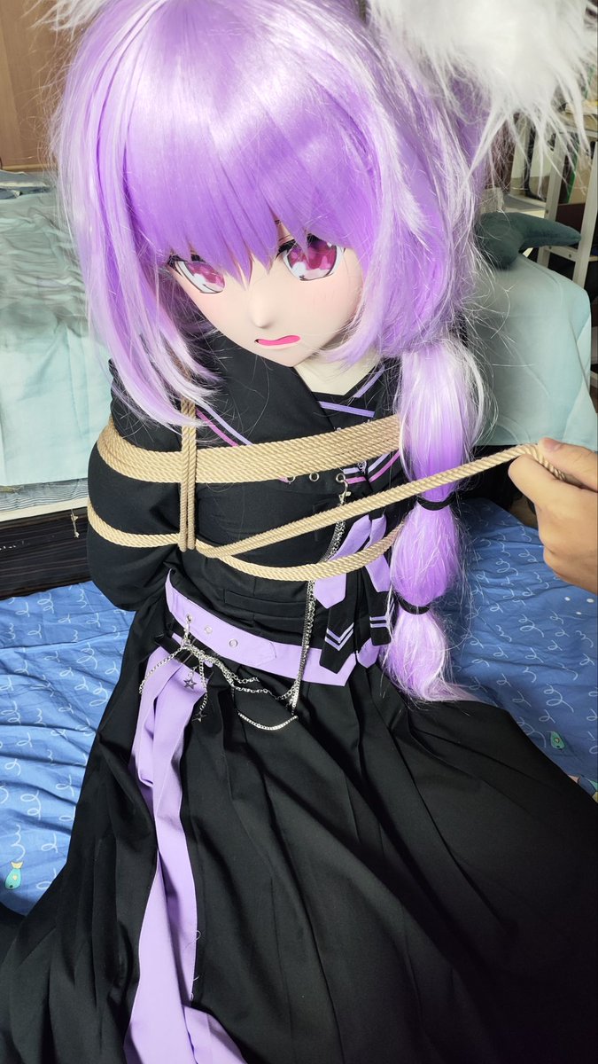 变娃太铸币被抓起来了
🪢：<a href="/Yuki_Nyaaaa/">雪夜喵</a>
#kigurumi #着ぐるみ