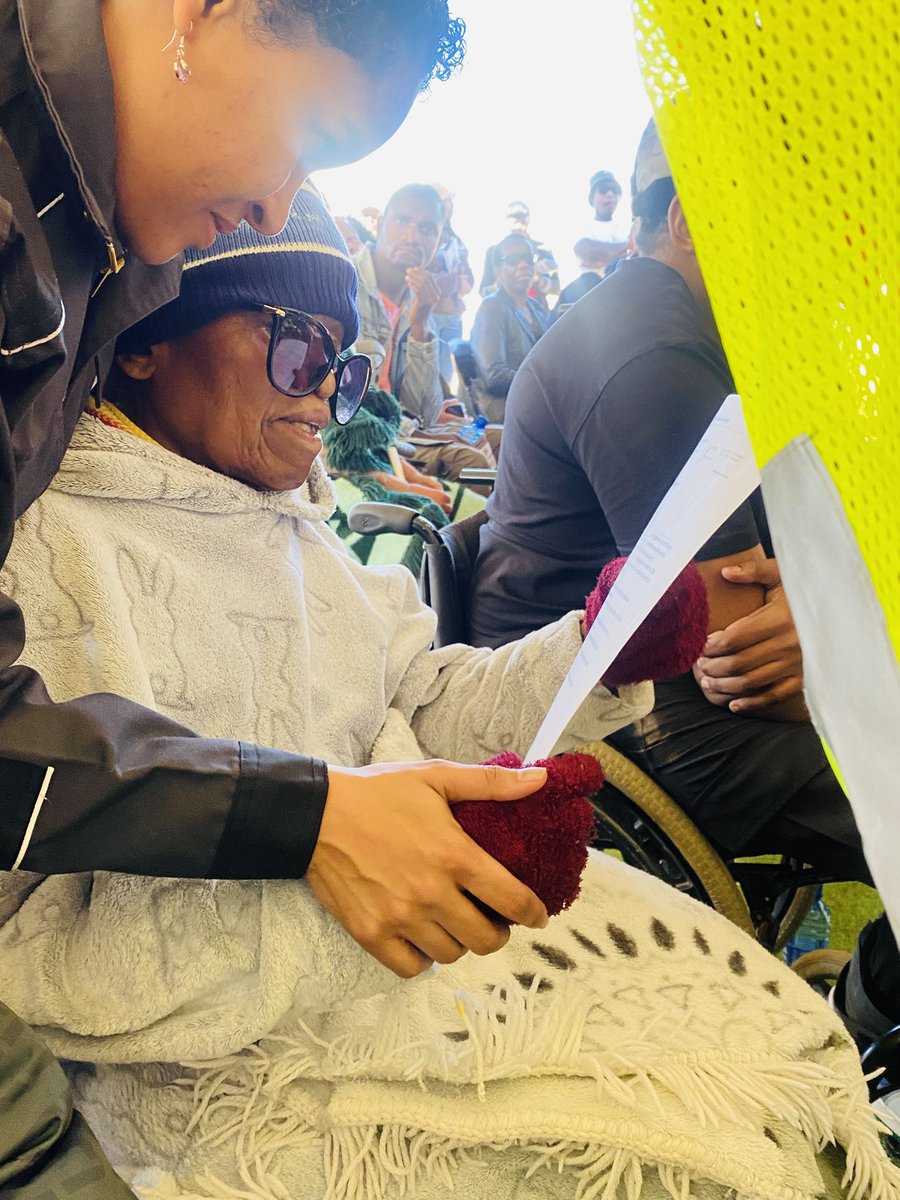 Region A CRUM (@crumregiona) on Twitter photo MEC of Human Settlements <a href="/TasneemMotara/">#RotiQueen</a> handed over title deeds to beneficiaries today at Riverside ward 96. <a href="/GP_DHS/">GP_HumanSettlements</a> <a href="/CRUM_CoJ/">Citizen Relationship & Urban Management</a> <a href="/Loyiso_Masuku/">Loyiso Lugayeni-Masuku</a> <a href="/CityofJoburgZA/">City of Joburg</a> MEC of Human Settlements <a href="/TasneemMotara/">#RotiQueen</a> handed over title deeds to beneficiaries today at Riverside ward 96. <a href="/GP_DHS/">GP_HumanSettlements</a> <a href="/CRUM_CoJ/">Citizen Relationship & Urban Management</a> <a href="/Loyiso_Masuku/">Loyiso Lugayeni-Masuku</a> <a href="/CityofJoburgZA/">City of Joburg</a>
