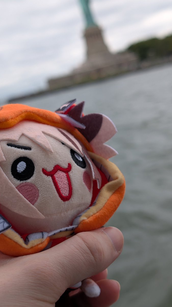 LunarRain9's tweet photo. Took Gigi for a boat ride https://t.co/QCZhkYtv1W