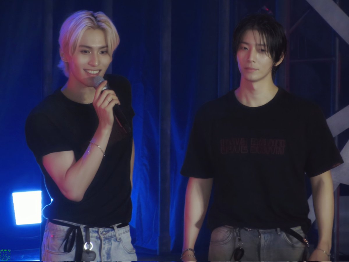 77GiGi_0105's tweet photo. 250622 LOVE DAWN 💚💙
#SF9 #에스에프나인 #LOVEDAWN #유태양 #휘영 https://t.co/dcZ64X7PUL