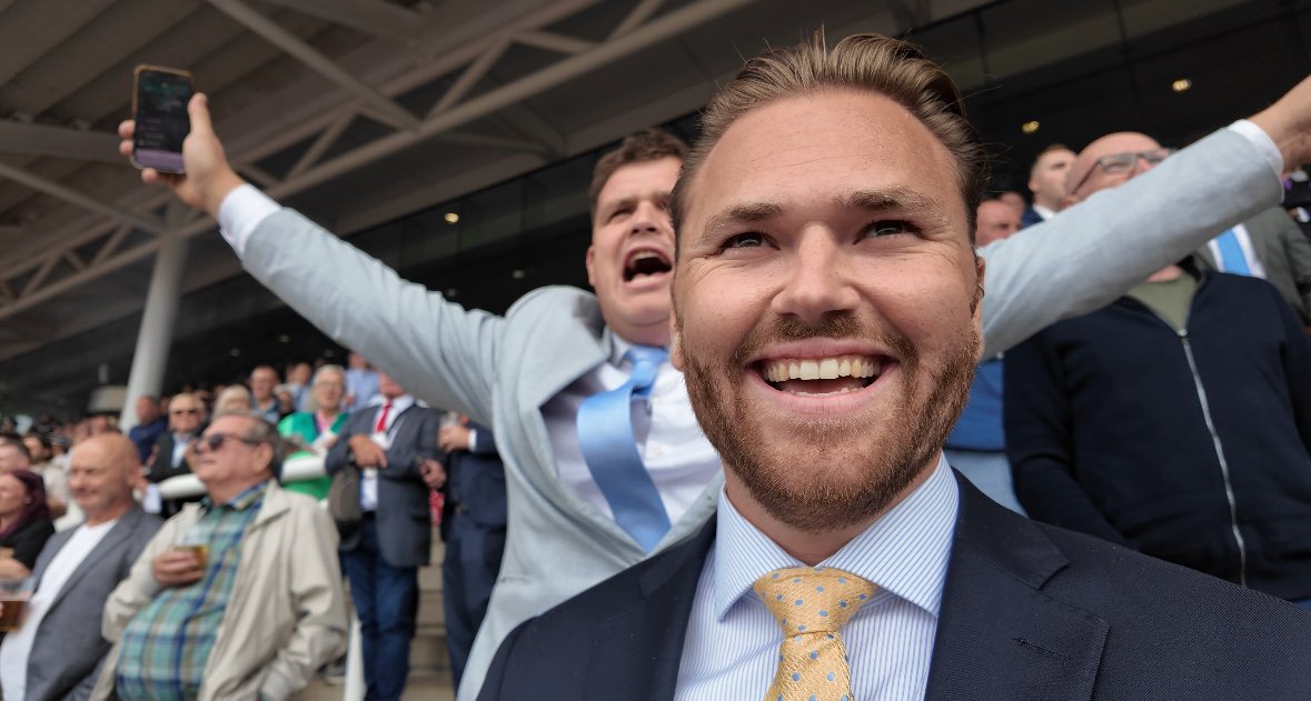 An Honest Day Punting - York Ebor Thursday

youtu.be/7LjAQgVctb4