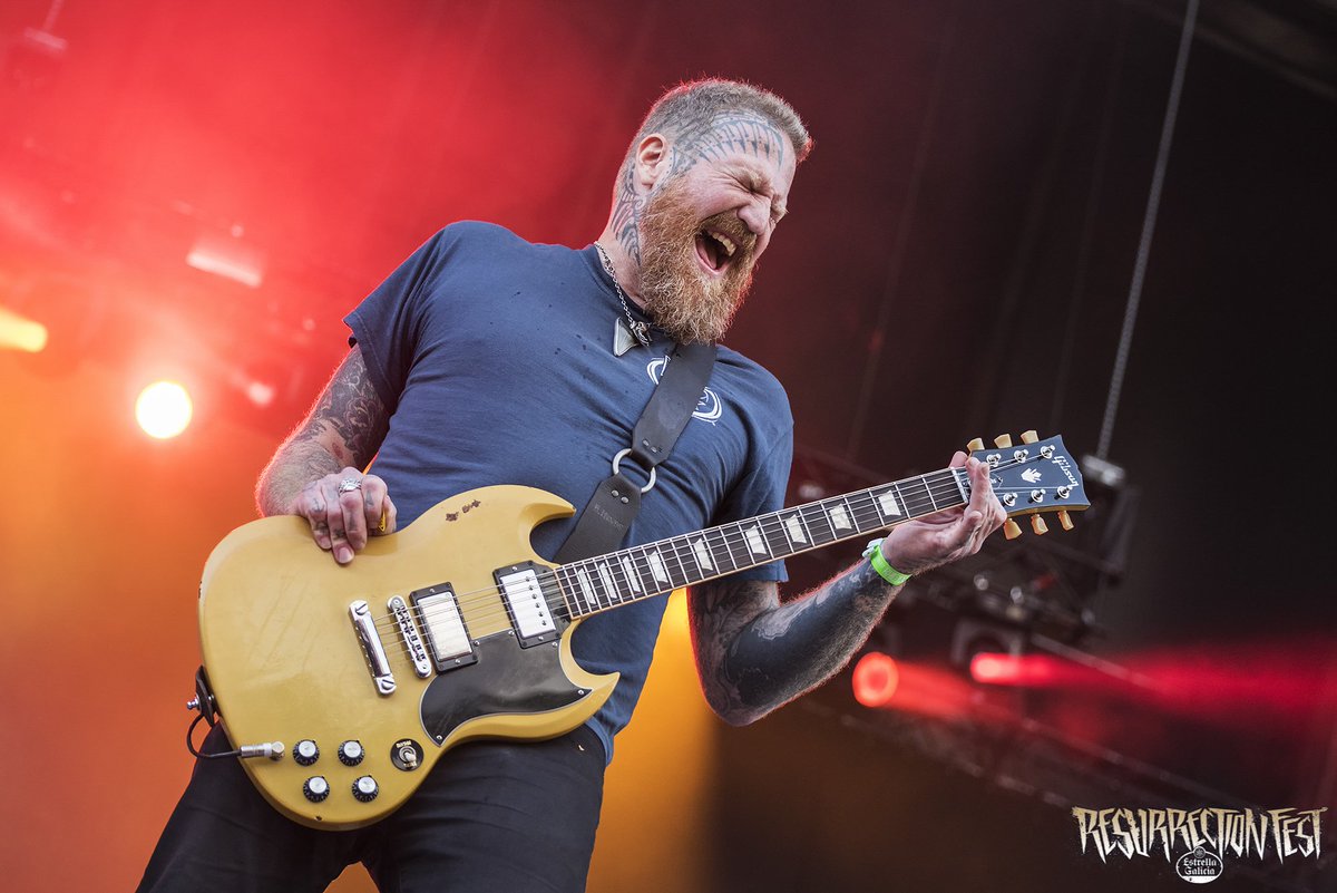 ResurrectionESP's tweet photo. Rest in peace, Brent Hinds. You will be deeply missed.

Picture: @mastodonmusic @ Resurrection Fest 2017 https://t.co/H5TlAQwgmG
