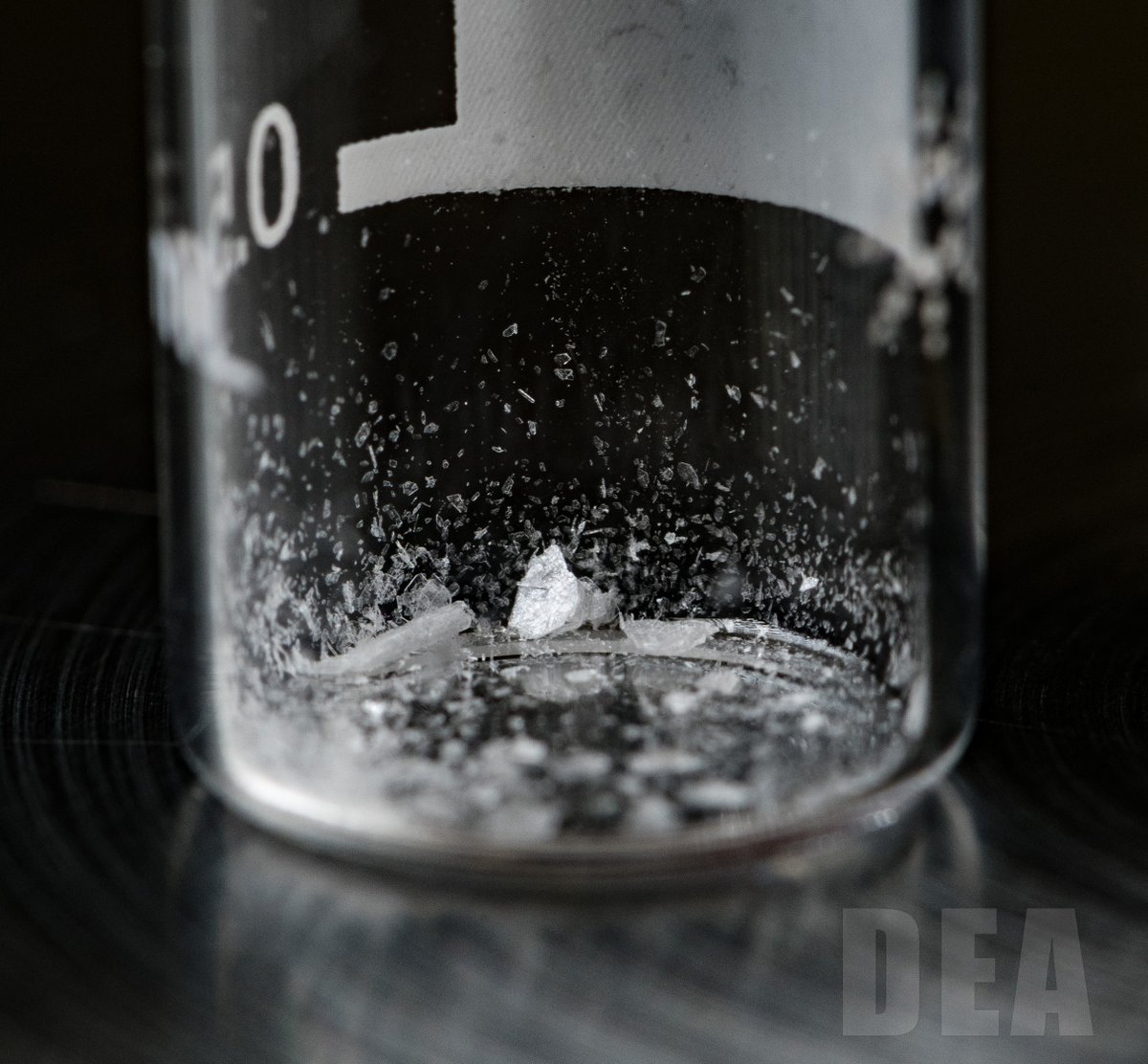 It doesn’t take much to be deadly. Fentanyl is so potent that a dose smaller than a sprinkle of sugar can stop a heartbeat. You can’t see it. You can’t smell it. But you can protect yourself—never take pills not prescribed to you. #JustKNOW

dea.gov/fentanylawaren…