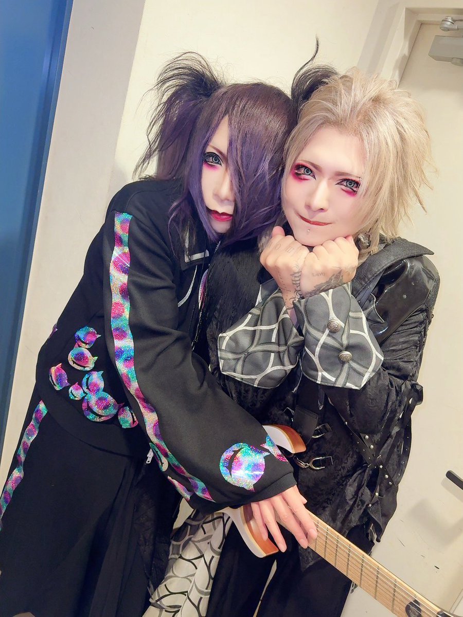 sick2_takuma's tweet photo. my men2 たのしかった？
大塚 本当に ありがとう ♡
出てくれた バンドさん にも
みんなにも 本当に 感謝です

またやろーーーーー

@MESS_Yuuka https://t.co/nyFFtb7Md9