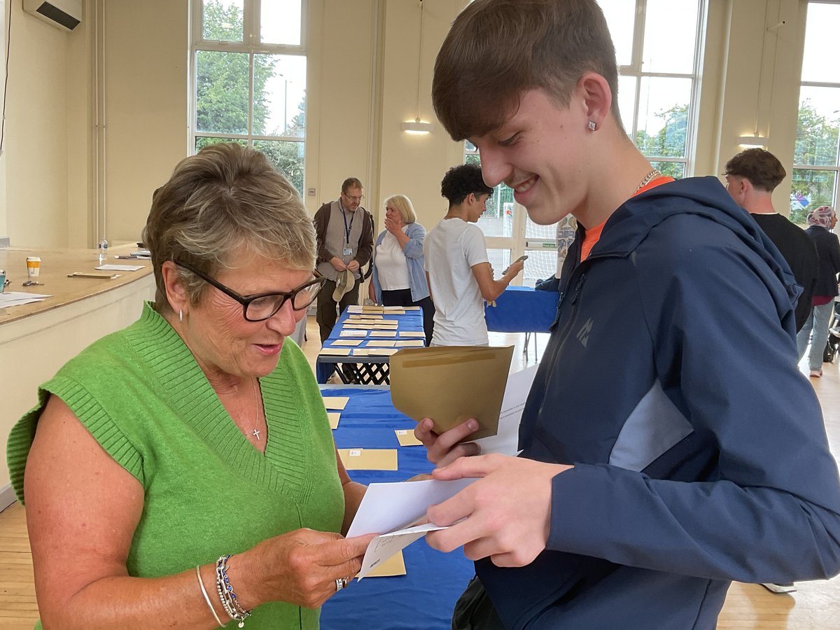 shsrbk's tweet photo. A massive well done to our #GCSE and #BTEC students as they received their #GCSEResults today..! Record breaking achievement..! #gcseresultsday2025 #GCSEResults2025 https://t.co/mGPduU22rO