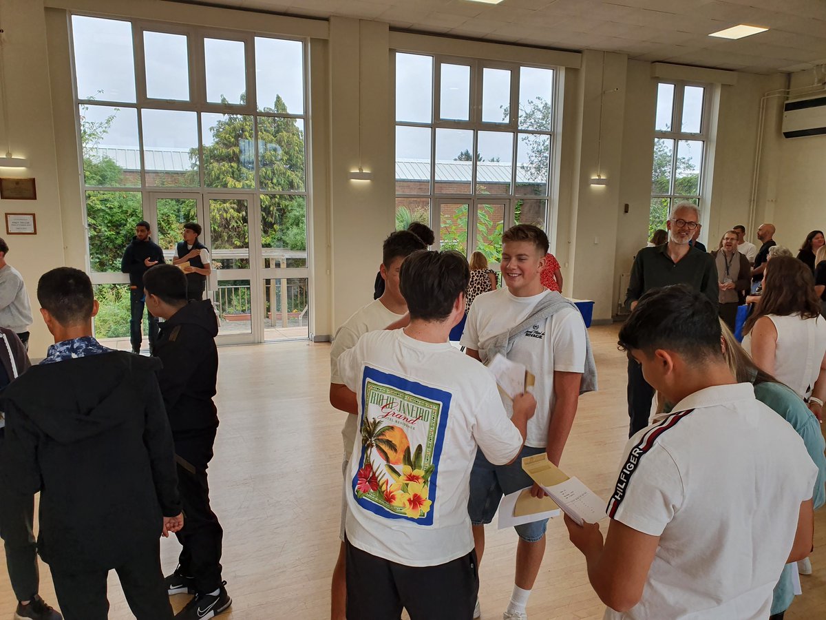 shsrbk's tweet photo. A massive well done to our #GCSE and #BTEC students as they received their #GCSEResults today..! Record breaking achievement..! #gcseresultsday2025 #GCSEResults2025 https://t.co/mGPduU22rO