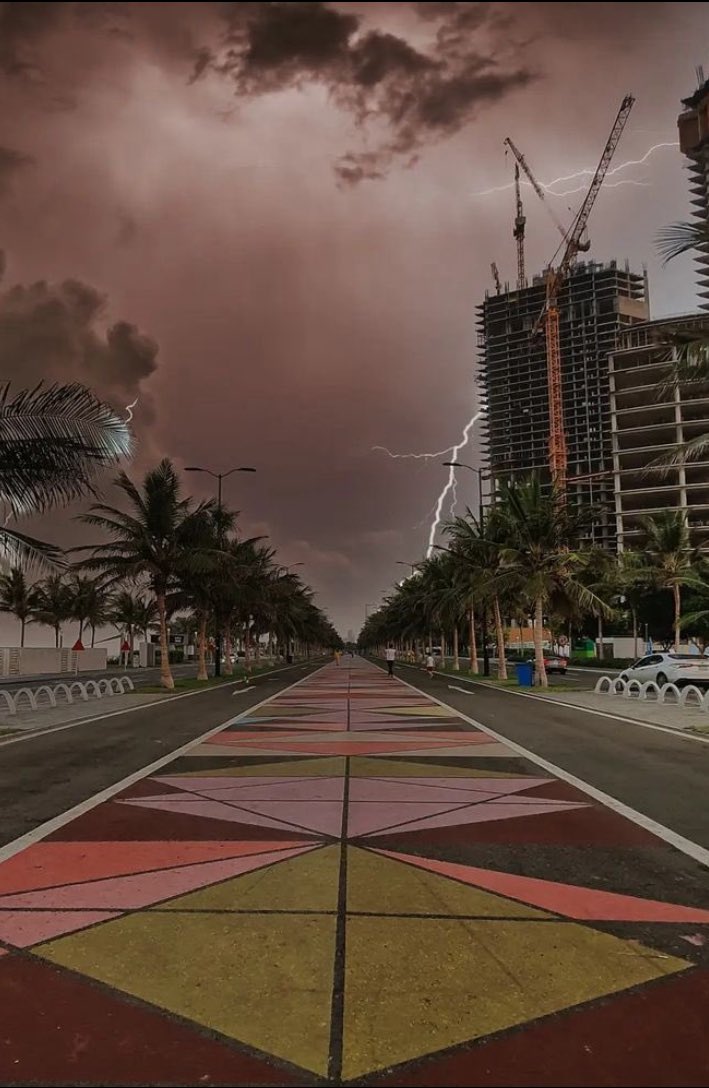 #جده_lلان اللهم صيباً نافعا ً .