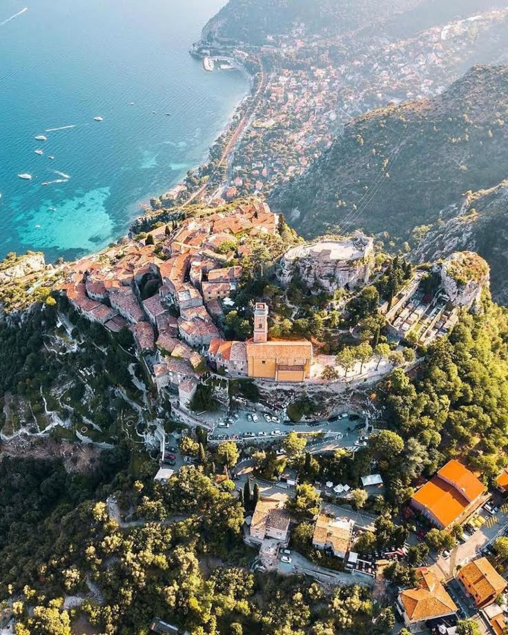 francesafetytra's tweet photo. 10 Most Beautiful Villages to Visit in France. 

1. Eze – A dramatic village on the French Riviera cliffs. The exotic gardens and sea views are unforgettable. https://t.co/tNCweAXorU