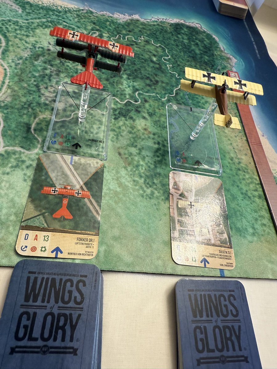 DailyDOOH's tweet photo. This afternoon the Fliegertruppen des deutschen Kaiserreiches (Imperial German Flying Corps) / Deutsche Luftstreitkräfte (German Air Combat Forces) was beaten in combat in #henleyshire by my 20 year old daughter

#Wingsofglory https://t.co/mhbu3geiNw