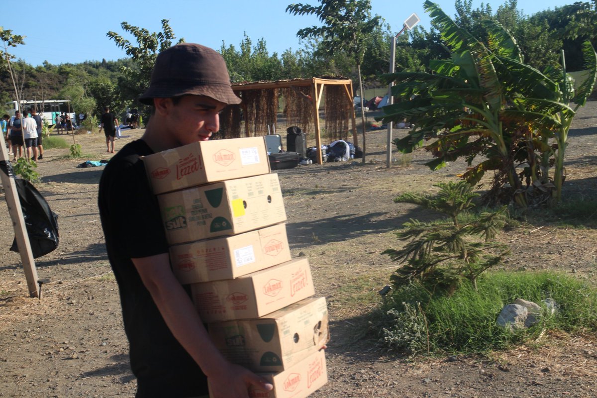Alan temizliği yapıldı, çadırlar kuruldu, hazırlıklar tamamlandı 👌

Şimdi tanışma vakti. 🫂

Her günü dolu dolu geçecek kampımızın kurallarını ve program akışını öğrenelim.⌛

Türkiye'nin dört bir yanından gelecek Atatürkçü ve milliyetçi gençler, bu kamptan nice dostluklar