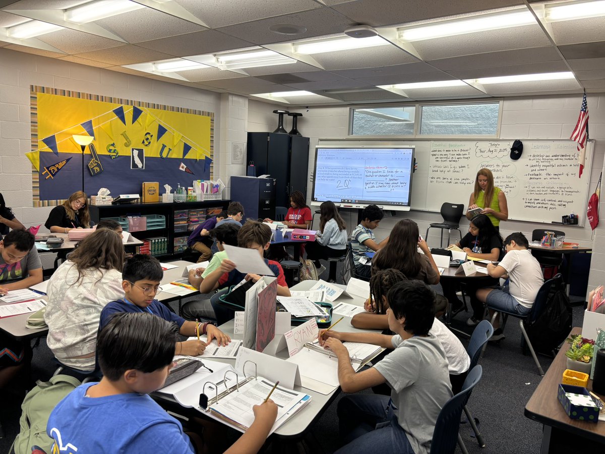 AVID 6 is already rockin’ routine and organization in week 2!  #ThisIsAVID