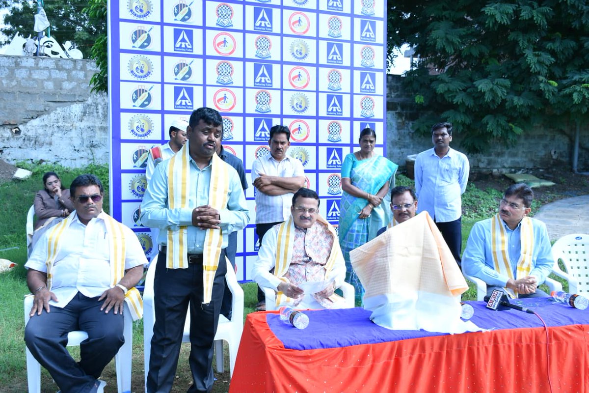 blind_cricket's tweet image. Andhra Pradesh State Selection Trials – Grand Opening Ceremony

The Andhra Pradesh State Selection Trials for Blind Cricket, jointly organized by CABAP, VCEA, and DCCAP, began with a grand inaugural ceremony at Pichakalagunta Grounds, Guntur.

#CricketForAll #UnityThroughSports