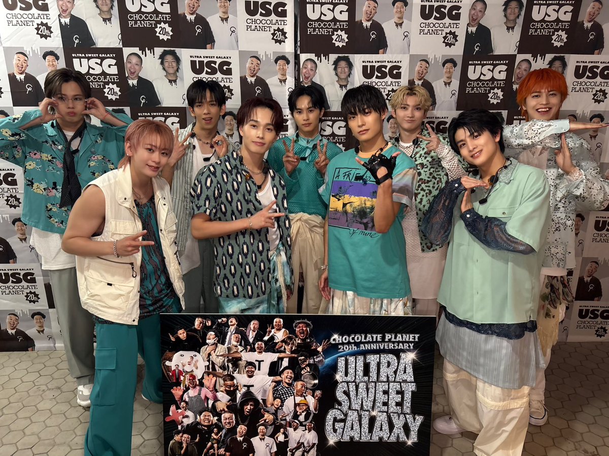 超特急 OFFICIAL (@sd_bt) on Twitter photo \ありがとうございました!/
8/21(木)『CHOCO FES 2025』
ご乗車頂いた皆さん、ありがとうございました!!✨
▼セトリプレイリスト公開中!▼
bullettrain.lnk.to/250821playlist…
<a href="/chocofes_/">チョコプラ20周年ライブ『ULTRA SWEET GALAXY』【公式】</a>
#超特急 \ありがとうございました!/
8/21(木)『CHOCO FES 2025』
ご乗車頂いた皆さん、ありがとうございました!!✨
▼セトリプレイリスト公開中!▼
bullettrain.lnk.to/250821playlist…
<a href="/chocofes_/">チョコプラ20周年ライブ『ULTRA SWEET GALAXY』【公式】</a>
#超特急