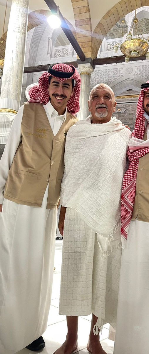 جعل الله وجهك البشوش الحنون في أعلى جنان الخُلد مبتسمًا فرحًا مسرورًا مطمئن، رحمك الله وغفر لك يا قطعة من قلبي #محمد_القاسم 
اللهم أجعل قلبك الطاهر شفيعًا لك يوم القيامة، الله يجمعنا في أعلى جنات النعيم مع جميع موتانا وموتى المسلمين.