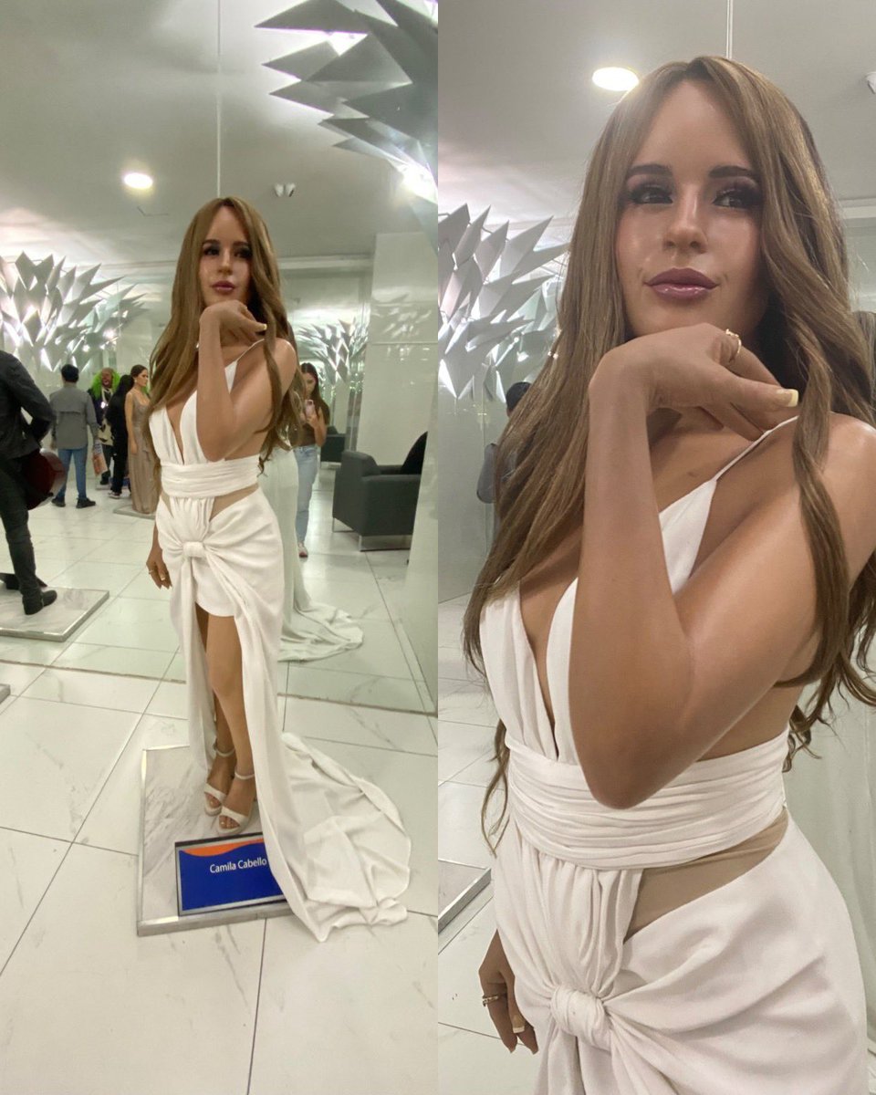updatecharts's tweet photo. O Museu de Cera do México criou uma estátua de Camila Cabello inspirada no look que ela usou no VMA 2019. https://t.co/tWMML3a30u