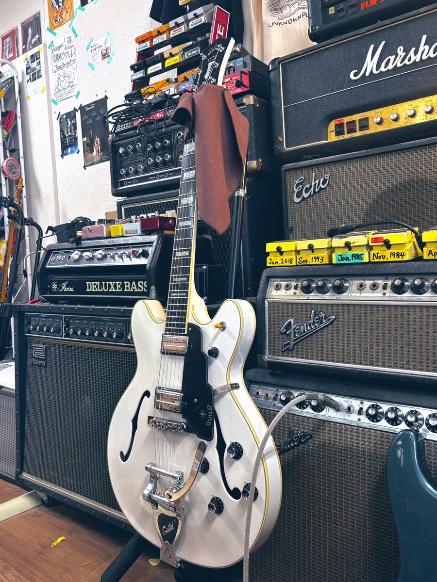 白いギターが増えました⚪️ <a href="/GuildGuitarsJP/">Guild Guitars Japan</a> 
<a href="/path021/">工房Path いしかわ</a> 本日は工房パスへ。石川くんよろしくお願いします🙇