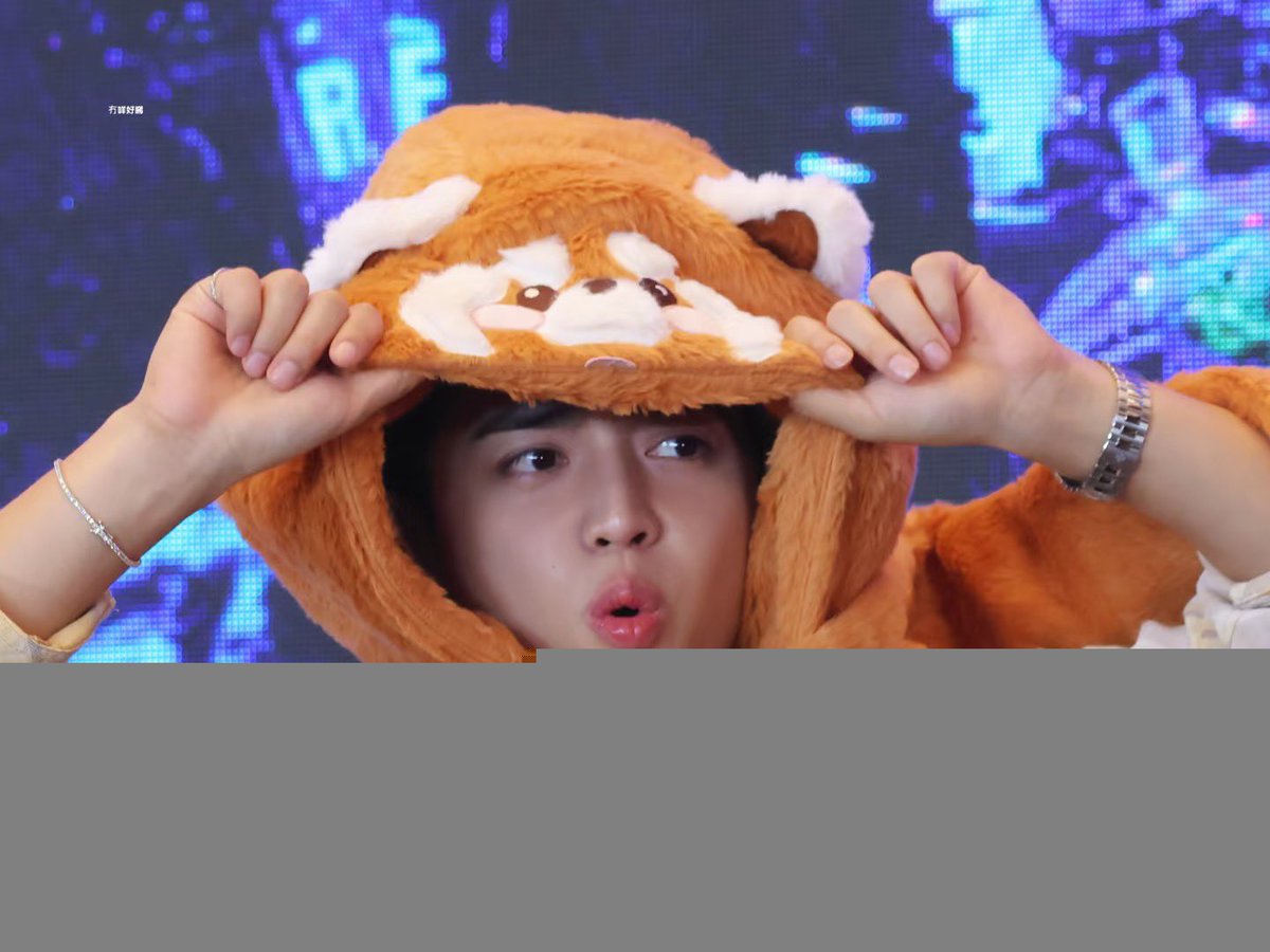 cheol can be hot and cute at the same damn time