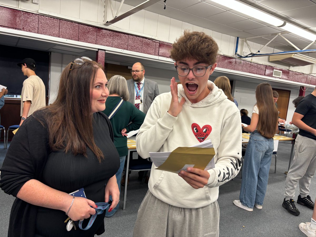 Astrea Ernulf tweet media