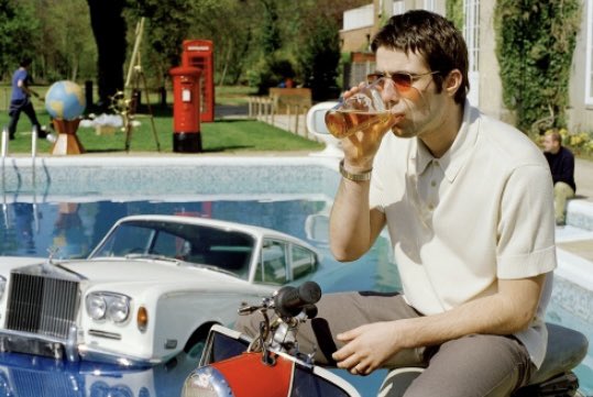 MANCHESTERMUS10's tweet image. BE HERE NOW 
soniceditions.com/collections/be…
Photo • Michael Spencer Jones
#Oasis #beherenow