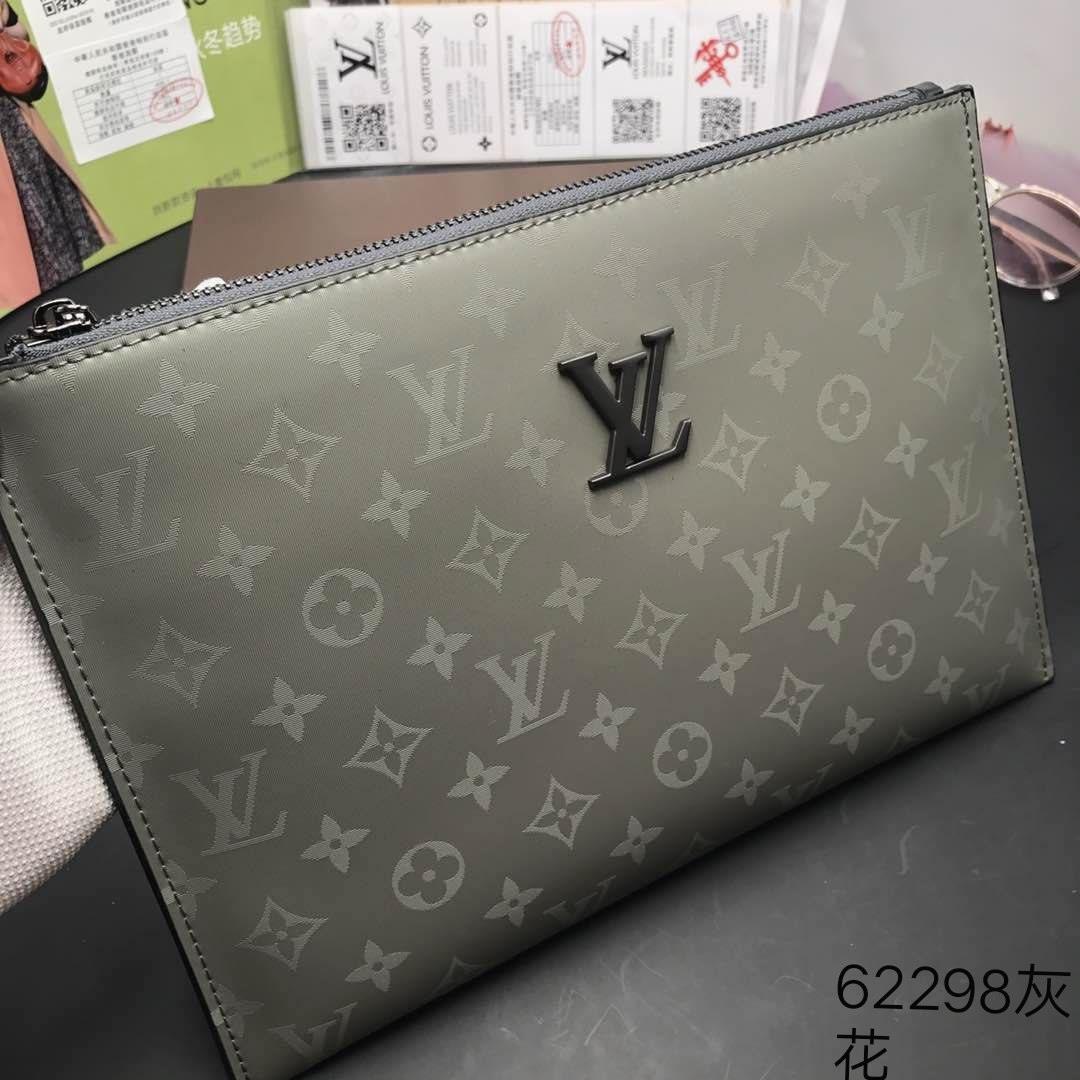 lrpobgxhop75429's tweet image. Who needs to spend a fortune? 
1:1 replicas let you flex luxury without breaking the bank.
1to1Replica OOTD Exquisite Craftsmanship
OOTD BagLover  Luxury Replica Collection