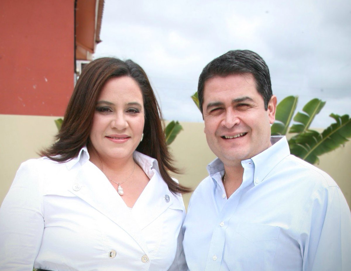 ¡Bendiciones en este día!

“Pero yo cantaré a tu poder y por la mañana alabaré tu amor; porque tú eres mi protector, mi refugio en momentos de angustia.” Salmo 59:16 NVI

Juan Orlando Hernández es #inocente #volvera #FREEJOH #StopLawfare
<a href="/JuanOrlandoH/">Juan Orlando H.</a> <a href="/danielahg1999/">Daniela Hernández</a>  <a href="/isabelahg01/">Isabela Hernández</a>