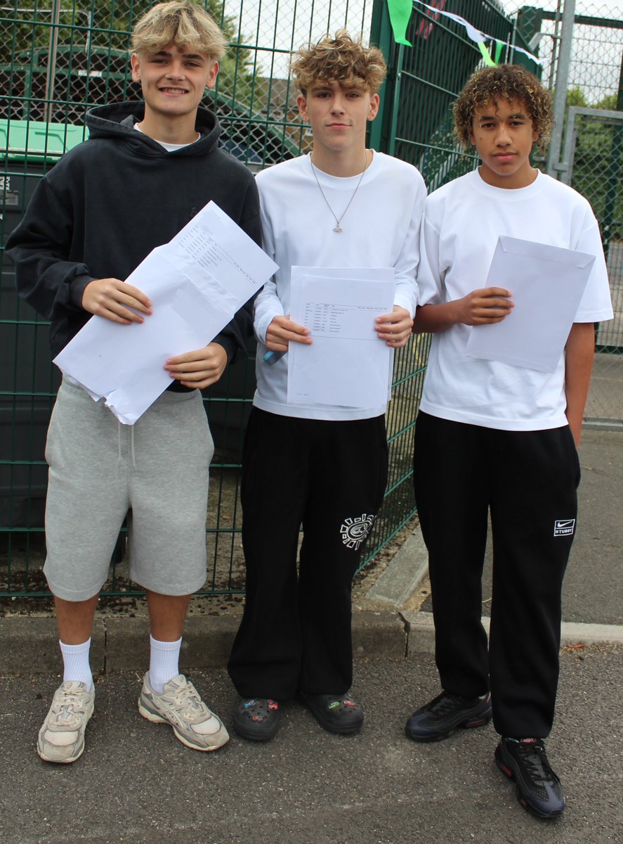 Congratulations to our students collecting their GCSE results today – you did it! 🥳

We are so proud of your achievements and fantastic results. Whatever your next steps may be – Sixth Form, college, apprenticeships, or employment, we wish you every success!
