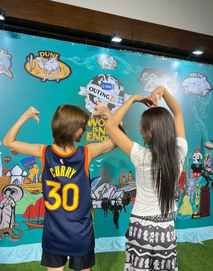 mochibeonnie's tweet photo. stephen curry and ayesha curry
#emiamily #beonnnie #GMMTVOuting2025 #GMMTVOuting2025xEmiBonnie
#StephenCurry #goldenstatebasketball https://t.co/rJRXf4fpa4