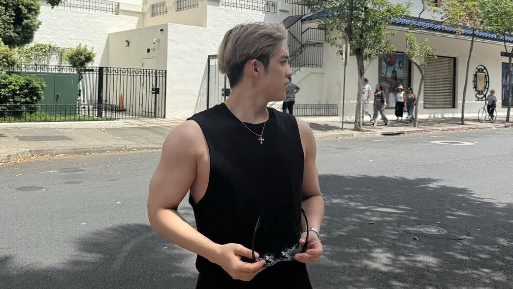 ulapwrite's tweet image. 🔞 seungcheol x oc. 

— planado na ang lahat para kay ayla, maliban sa bagyo at ang matulog sa iisang kwarto kasama ang isang lalaking hindi niya naman kilala.