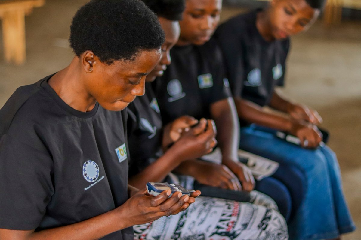 RDA_Rwanda's tweet photo. @RDA_Rwanda @RBCRwanda  held camps countrywide, empowering  youth living with T1D with education &amp; support. Now, we visited @RwandaWest , strengthening our national community ensure no one feels alone in their journey. Together, building a healthier Rwanda, one camp at a time. https://t.co/y76VVweJFK