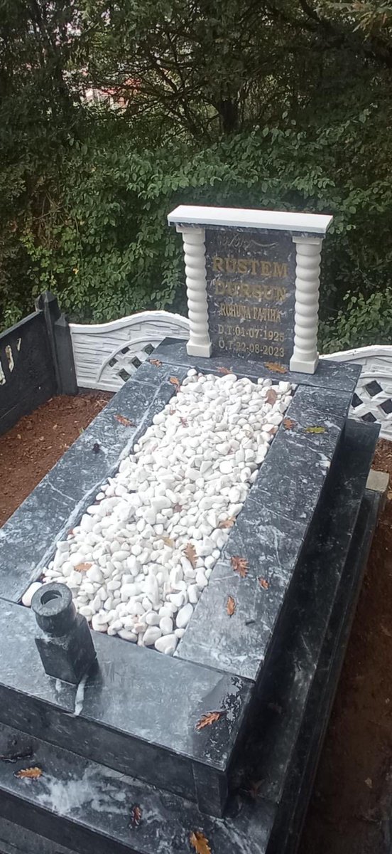 med_hotma's tweet photo. Kıymetli babam Rüstem Dursun’u ölüm yıldönümünde anıyorum, Allah rahmet eylesin, Nur içinde yatsın… https://t.co/CIDDIgggpI