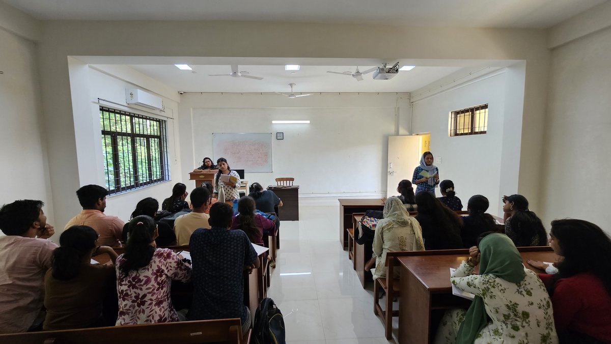 IIMC_India's tweet photo. 📰Building skills!

At @iimckottayam campus, students kickstart their day with a Media Skill Empowerment session (9:30–10:00 AM) — #newspaper reading &amp; interactive quiz to stay sharp and updated.

#MediaSkillEmpowerment #FutureJournalists #LibraryTime #MediaEducation https://t.co/wNu7eVs2rD