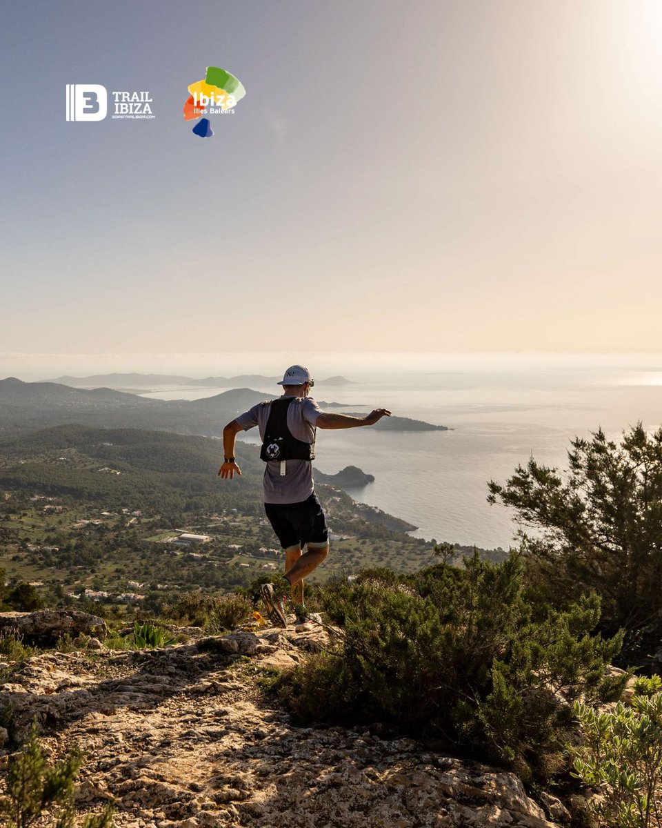 💖 3 Días Trail Ibiza es moverse, respirar naturaleza y disfrutar corriendo por lugares tan increíbles como <a href="/Santa_Eularia/">Ajuntament de Santa Eulària des Riu</a> . Una carrera que es salud y bienestar de principio a fin.

➡ youtu.be/hIGHChXRxug

🤝<a href="/TurismeBalears/">Turismo Illes Balears</a>

#3diastrailibiza #trailrunning #ibiza