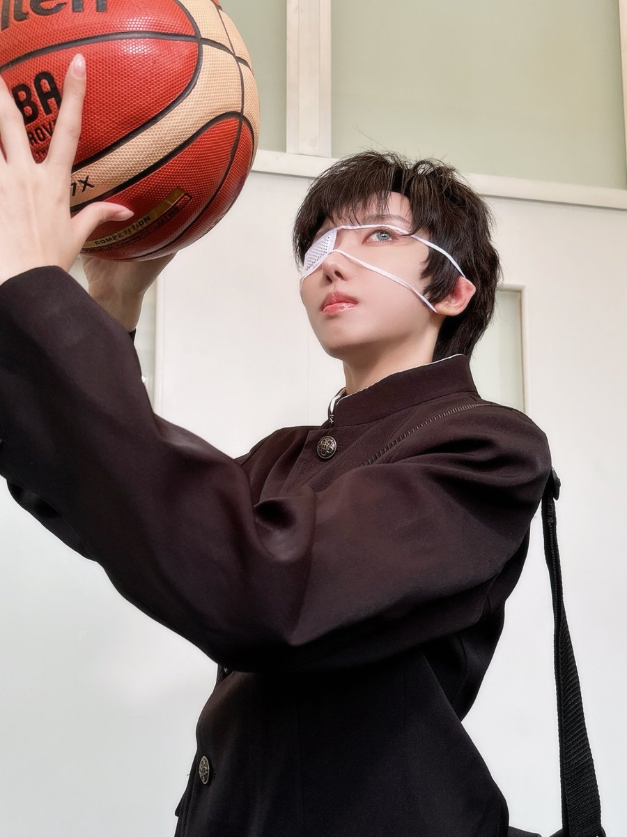 Merry_msk's tweet photo. 1️⃣1️⃣🏀
.
#slamdunk
#rukawa https://t.co/hw6IjAin92
