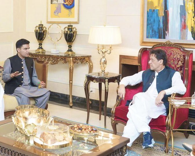 انشاءاللہ میرا لیڈر ہر کیس میں سرخروع ہوگا .