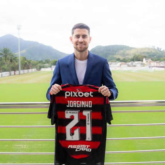 Boto trouxe os dois de graça.
Saúl e Jorginho.