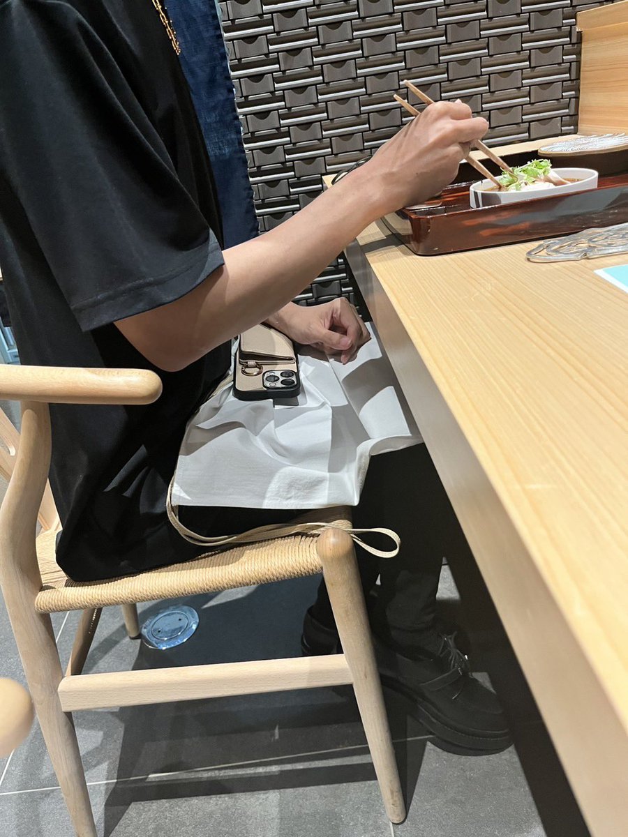 神戸、ありがとうございました。

ホールも良い眺めでした〜。

では、この方と打ち上がります♪