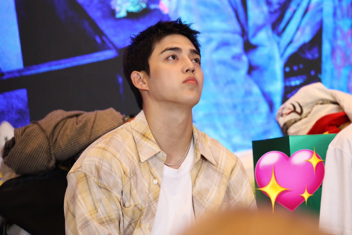 LoveHope_84's tweet photo. 250821 이즈위 #에스쿱스
 
후움……..                              윙꾸😉
#세븐틴 #seventeen #에스쿱스 #SCOUPS #승철 #최승철 https://t.co/2vN6gHCHoI