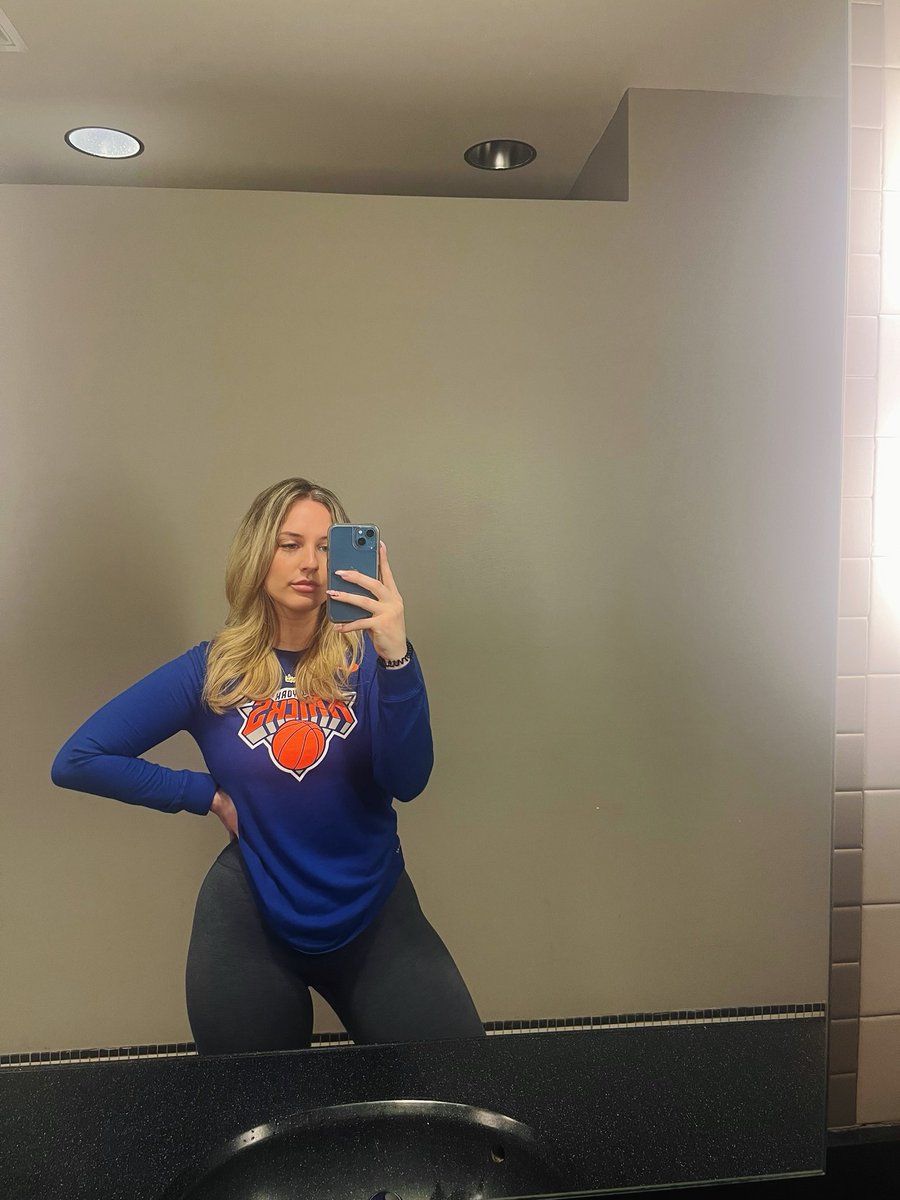 _nml831's tweet photo. This one when the season first started💙🧡 https://t.co/7fQ6ydtPRk