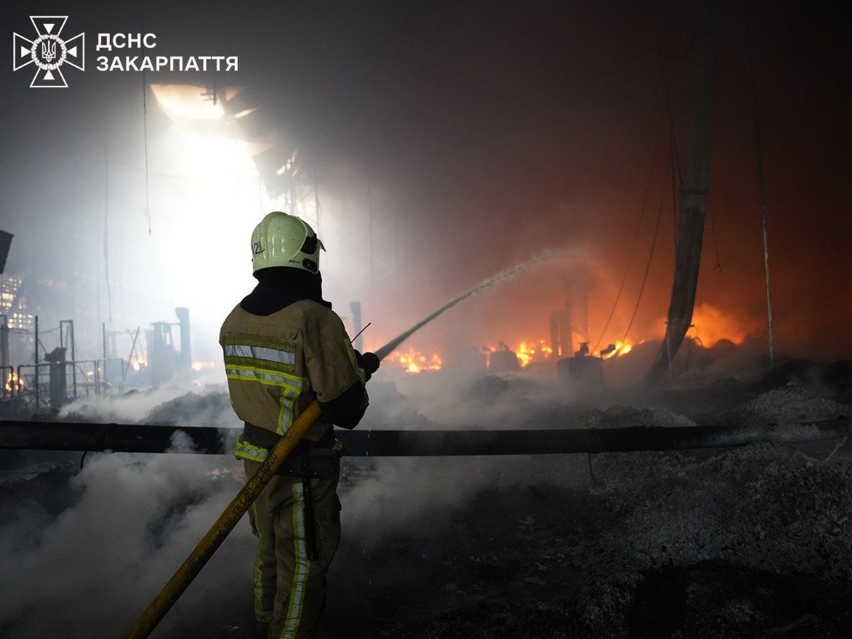 Today, Russian missiles targeted the American-owned FLEX factory complex in town of Mukachevo in the west of Ukraine.

Just a year ago, my team and I visited this factory. We were impressed by the scale of investment, technological advancement, and strength of this enterprise.