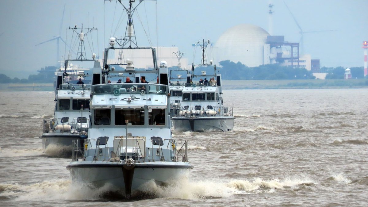 Royal Navy (@royalnavy) on Twitter photo Small ships. Big mission.
<a href="/HmsDasher/">HMS Dasher</a> <a href="/HMSExpress/">HMS EXPRESS</a> <a href="/HMSPuncher/">HMS Puncher</a> and <a href="/HMS_Pursuer/">HMS PURSUER</a> sail for 10 weeks and 4 exercises with <a href="/NATO/">NATO</a> and <a href="/JEFnations/">The Joint Expeditionary Force (JEF)</a> from Germany to the Gulf of Finland to uphold regional security and stability. #strongertogether
royalnavy.mod.uk/news/2025/augu… Small ships. Big mission.
<a href="/HmsDasher/">HMS Dasher</a> <a href="/HMSExpress/">HMS EXPRESS</a> <a href="/HMSPuncher/">HMS Puncher</a> and <a href="/HMS_Pursuer/">HMS PURSUER</a> sail for 10 weeks and 4 exercises with <a href="/NATO/">NATO</a> and <a href="/JEFnations/">The Joint Expeditionary Force (JEF)</a> from Germany to the Gulf of Finland to uphold regional security and stability. #strongertogether
royalnavy.mod.uk/news/2025/augu…