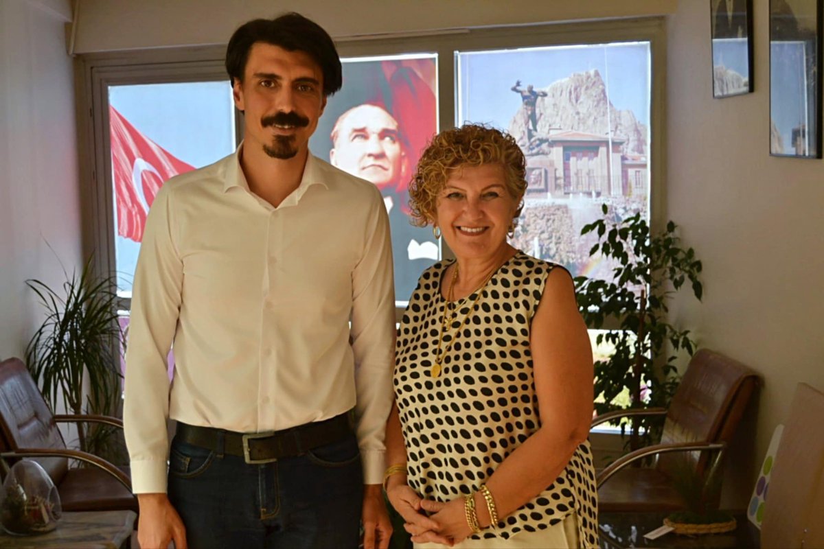 Afyon Gün FM (@afyongunfm) on Twitter photo CHP Merkez İlçe Başkan Adayı Umut Kılıç, Gün FM’de Gazeteci İsmail Akar’ın konuğu oldu. <a href="/fatosakar3/">fatos_akar</a> <a href="/ismailakar03/">İsmail Akar</a>
Haberi aşağıdaki linkten okuyabilirsiniz.
gunfm.net/haber/6341/_ki… CHP Merkez İlçe Başkan Adayı Umut Kılıç, Gün FM’de Gazeteci İsmail Akar’ın konuğu oldu. <a href="/fatosakar3/">fatos_akar</a> <a href="/ismailakar03/">İsmail Akar</a>
Haberi aşağıdaki linkten okuyabilirsiniz.
gunfm.net/haber/6341/_ki…