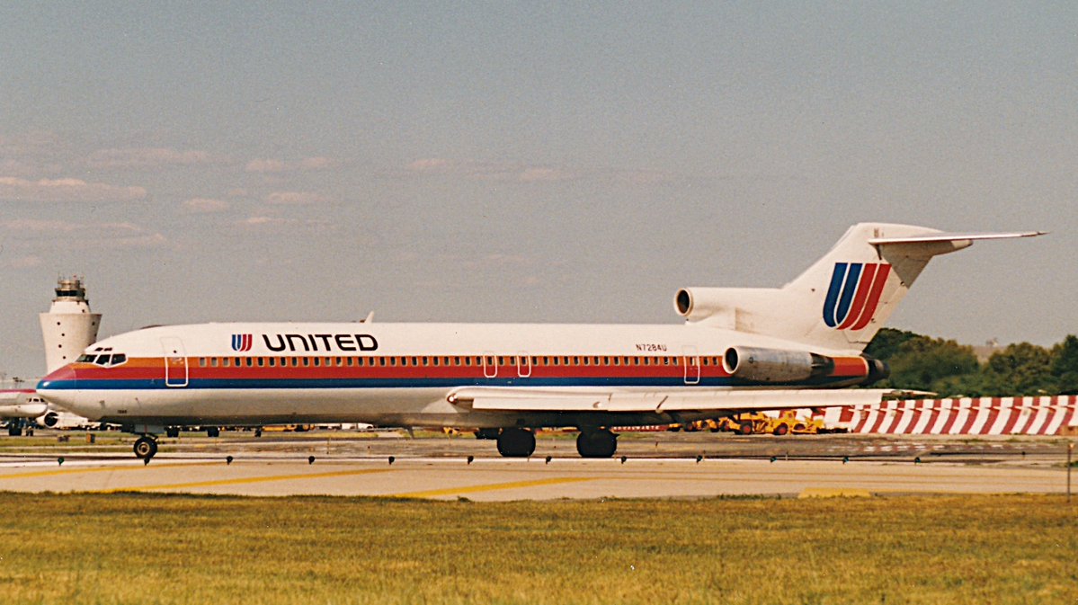 LemWerder (XLW) Sights (@lemwerdersights) on Twitter photo Registration: N7284U
Aircraft type: Boeing 727-222 Advanced
MSN/LN: 21562 / 1410
Airline: United Airlines
Date: July 15, 1991
Location: New York – LaGuardia (LGA)
📷: <a href="/lemwerdersights/">LemWerder (XLW) Sights</a>
#avgeek #B727 Registration: N7284U
Aircraft type: Boeing 727-222 Advanced
MSN/LN: 21562 / 1410
Airline: United Airlines
Date: July 15, 1991
Location: New York – LaGuardia (LGA)
📷: <a href="/lemwerdersights/">LemWerder (XLW) Sights</a>
#avgeek #B727