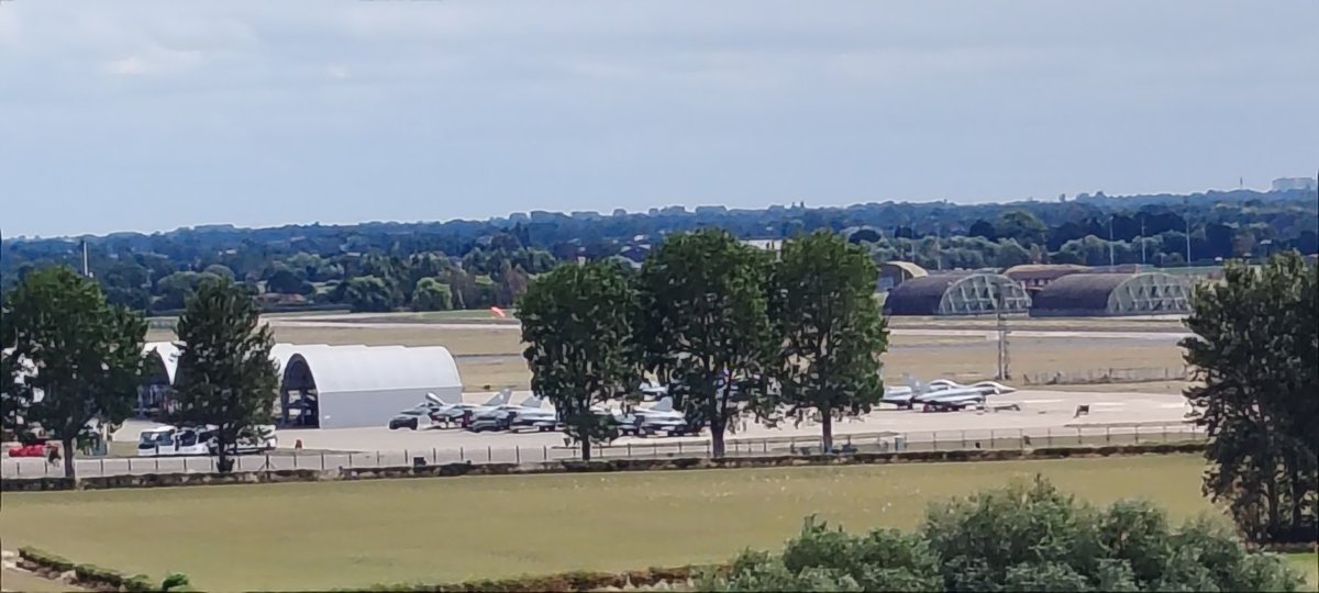 miked58684's tweet photo. @BigJetTVLIVE lovely view from Tattershall castle of RAF Coningsby https://t.co/cH1zT7tAFw