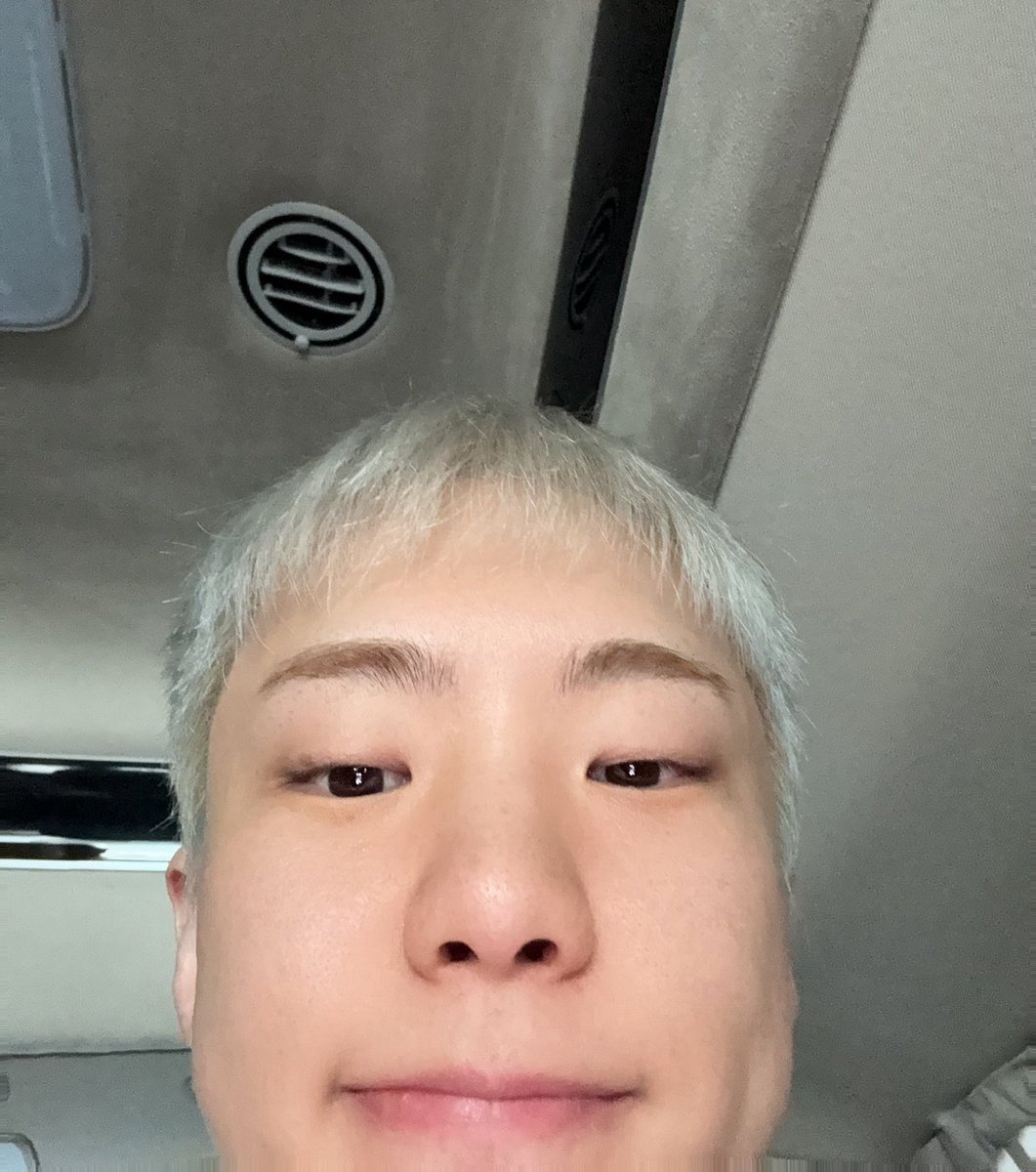 🐯 (@hoshiloops) on Twitter photo 