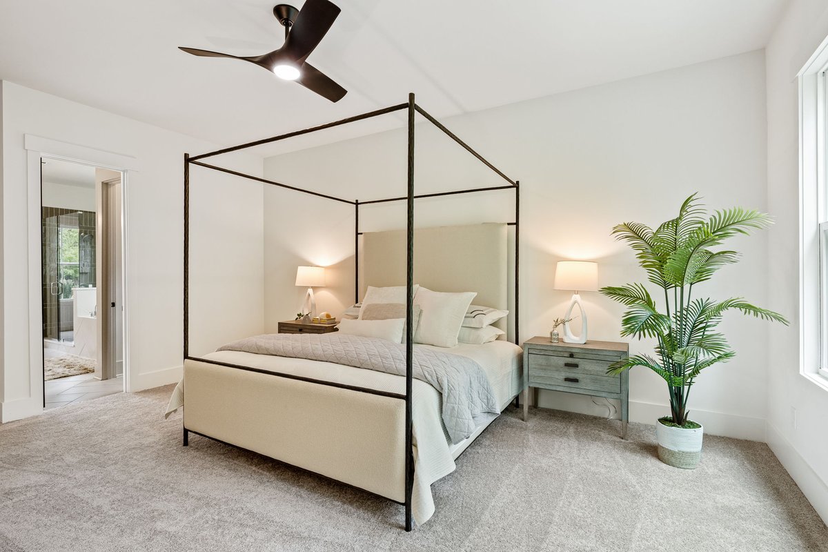 Dreaming of a life on the water? 🛶 Escape to White Post on Lake Lanier, a new single-family community in North Georgia by <a href="/PeachtreeRes/">PeachtreeResidential</a>!

Ready to trade the city lights for sunsets on the water? atlantarealestateforum.com/what-can-you-b…