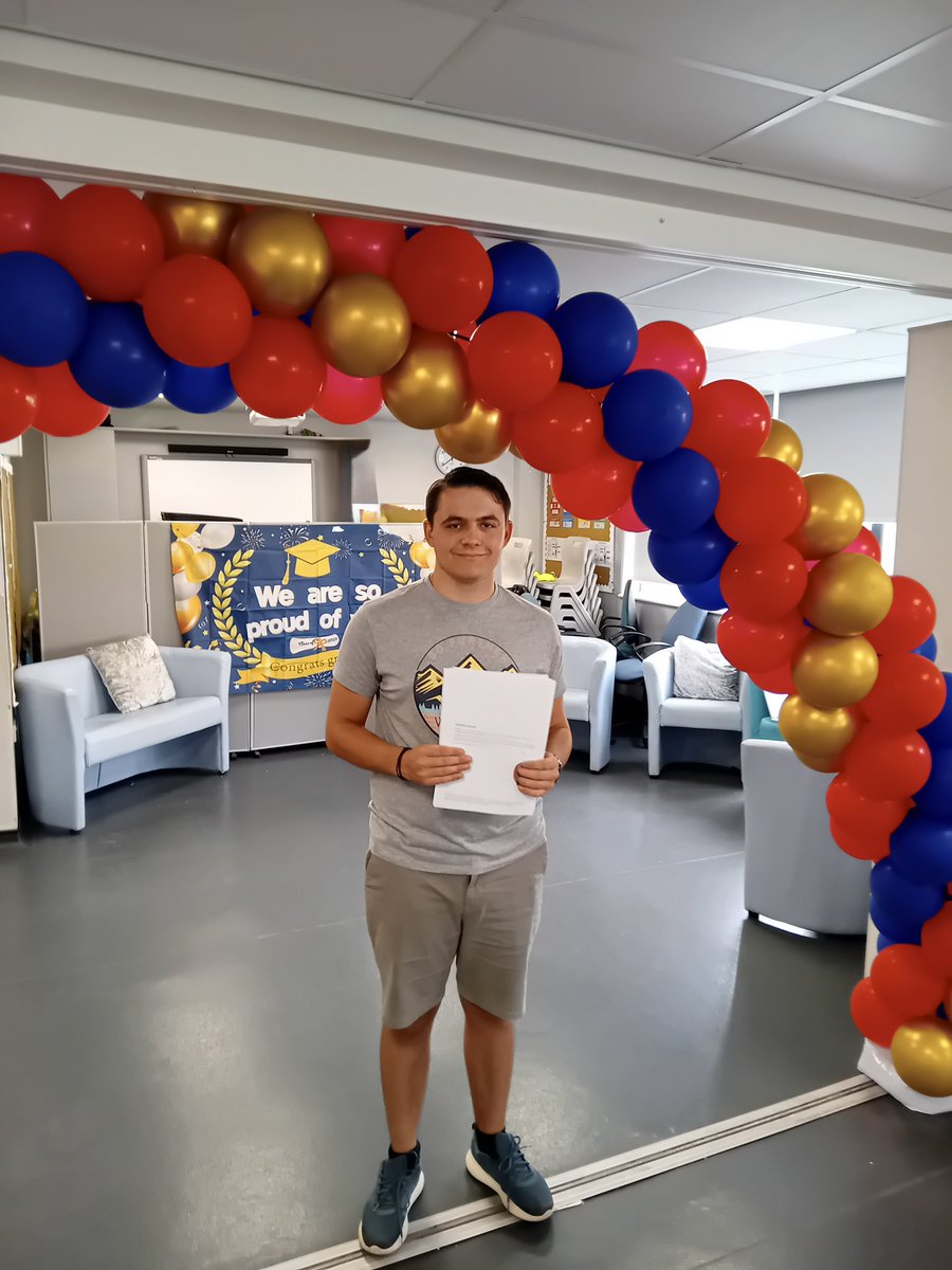 Huge congratulations to Hari for his amazing results! Off to study Engineering next. So proud of his hard work and achievements #ABresultsday2025