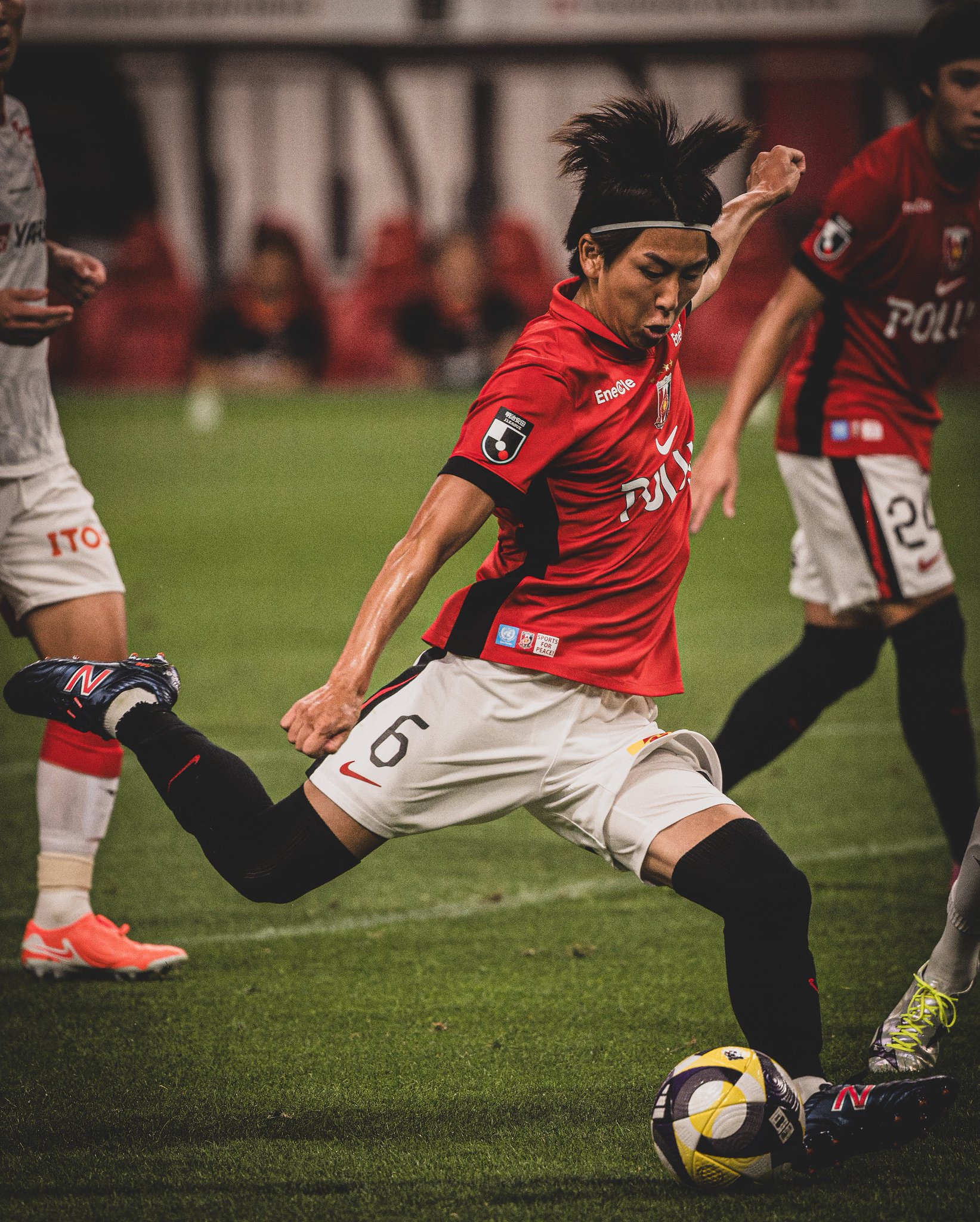 モバガチャ　浦和レッズ　松本泰志選手セット モバガチャ 浦和レッズ 松本泰志選手セット - メルカリ