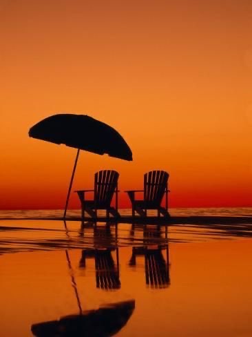 Magical flutes out to play
Musical notes tangle tiptoed

Desire fires a powerful flame
Into tequila sunsets
Giggling let go the #mundane
Savour secret pocketed promises

Lovers around the world
Sway to the same silky song
Electric harps rock moonbeams 

#vss365 
#pic 🤷🏻‍♀️
