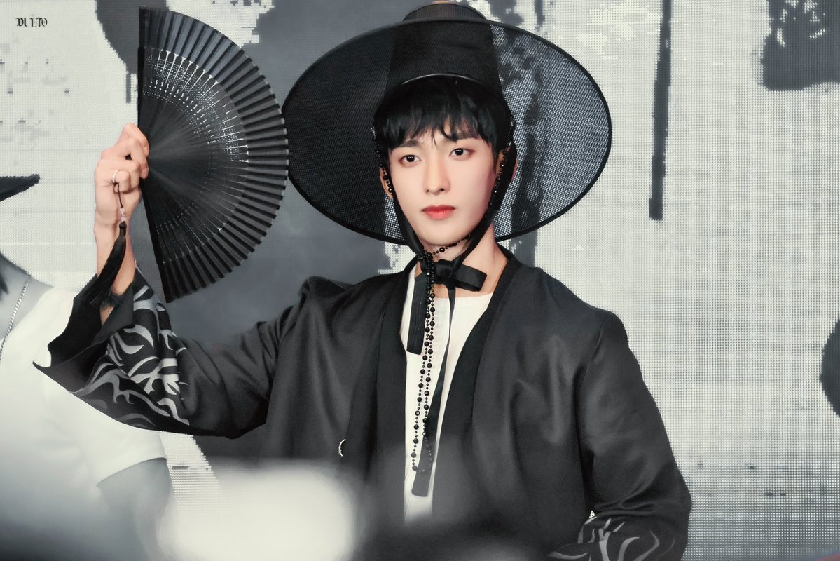 Dueto. (@dueto0218) on Twitter photo 250821
#๋๊ฒธ #์ด์๋ฏผ
#ใใฎใงใ #DOKYEOM
#์ธ๋ธํด #SEVENTEEN
<a href="/pledis_17/">์ธ๋ธํด(SEVENTEEN)</a> 250821
#๋๊ฒธ #์ด์๋ฏผ
#ใใฎใงใ #DOKYEOM
#์ธ๋ธํด #SEVENTEEN
<a href="/pledis_17/">์ธ๋ธํด(SEVENTEEN)</a>